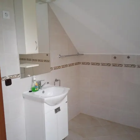 Tip-top Lak Vendeghaz
